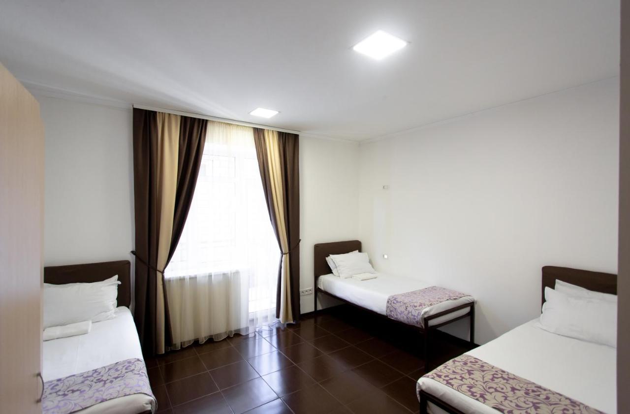 Hotel One Uman Exterior foto